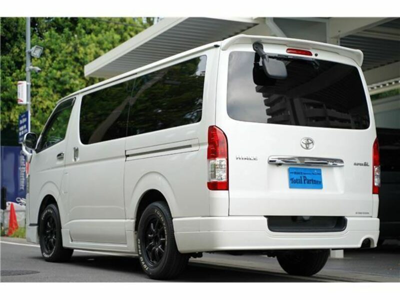 HIACE VAN-23