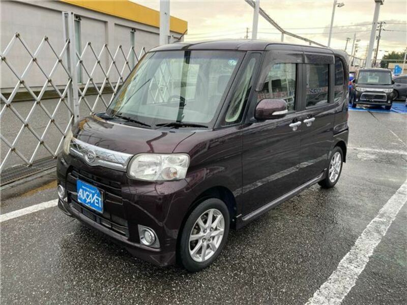 DAIHATSU　TANTO