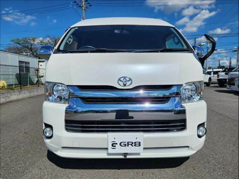 HIACE VAN-1