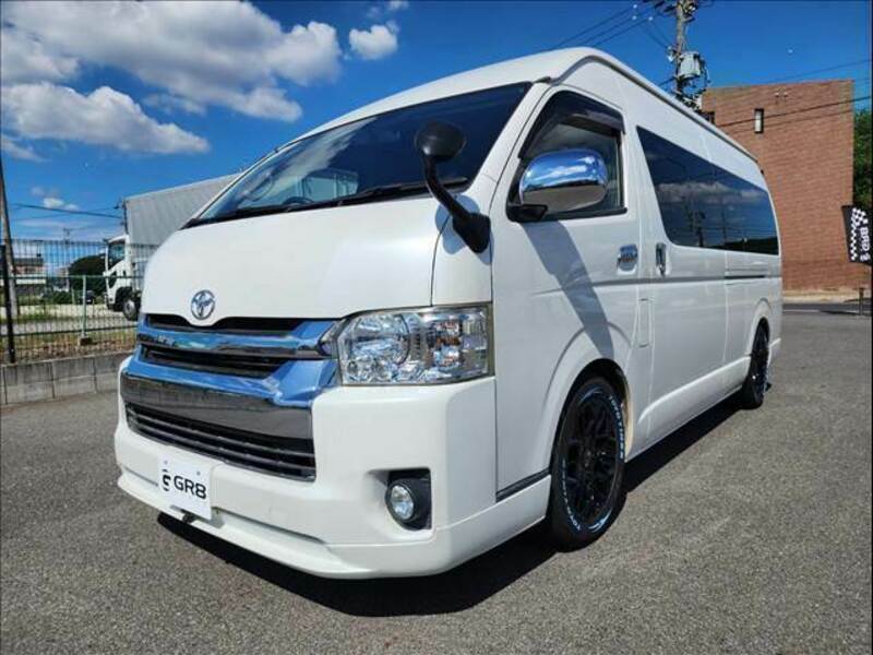 HIACE VAN-11