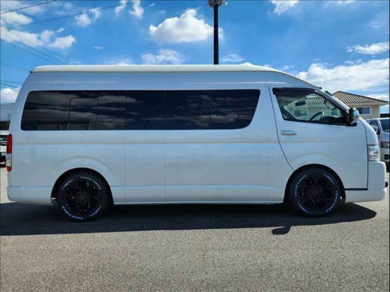 HIACE VAN-12