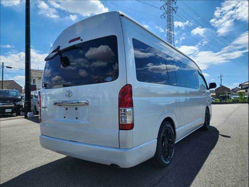 HIACE VAN-14