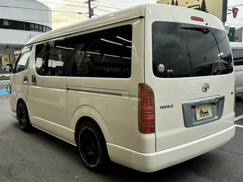 HIACE VAN-17