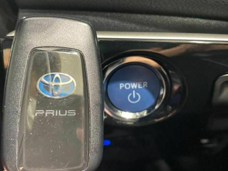 PRIUS-6