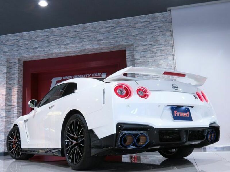 GT-R-3