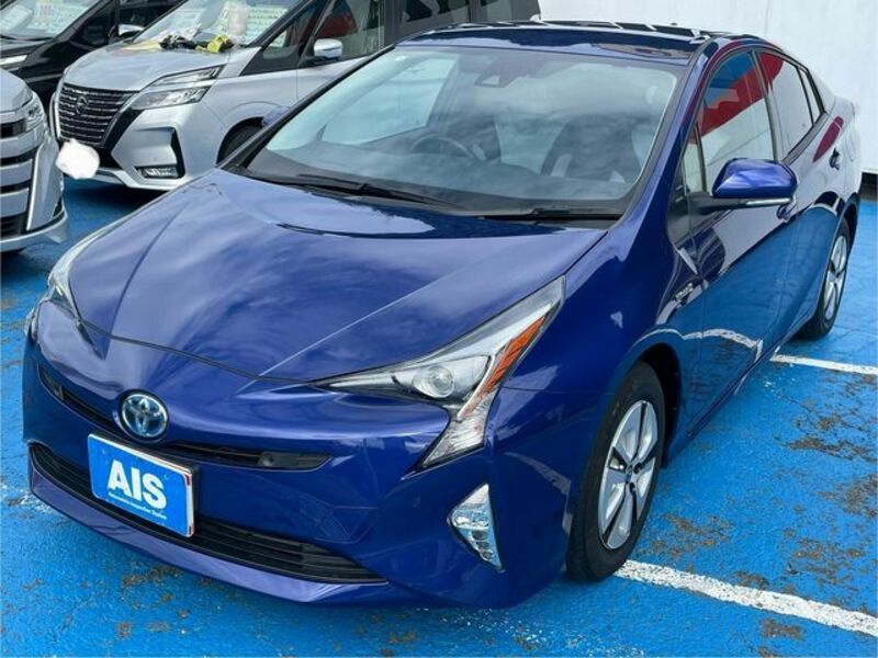 TOYOTA　PRIUS