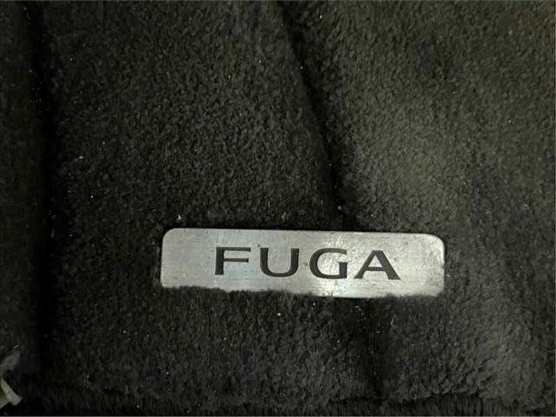 FUGA HYBRID-26