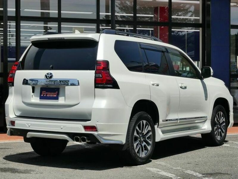 LAND CRUISER PRADO-1