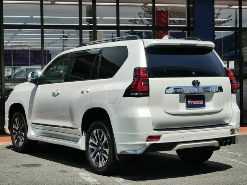 LAND CRUISER PRADO-5