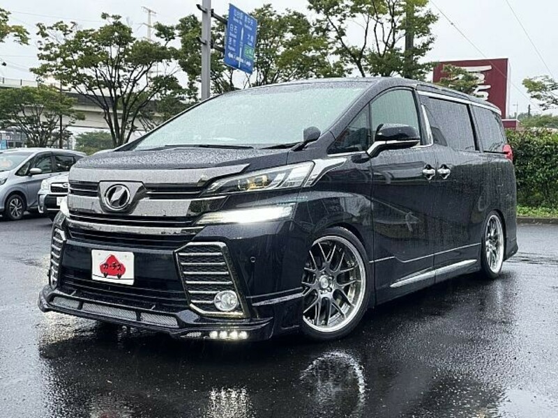 TOYOTA　VELLFIRE