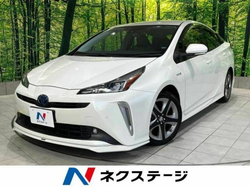 TOYOTA　PRIUS