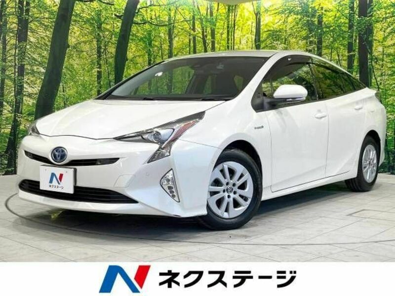 TOYOTA　PRIUS