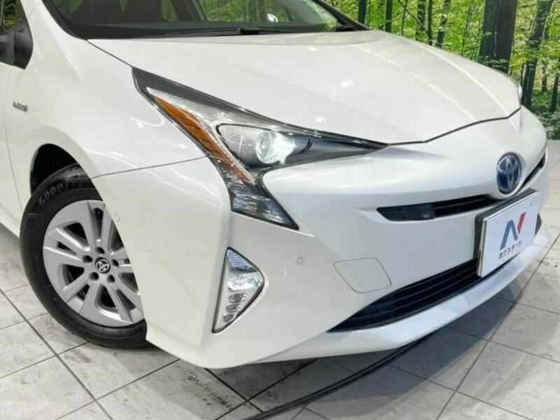 PRIUS-12