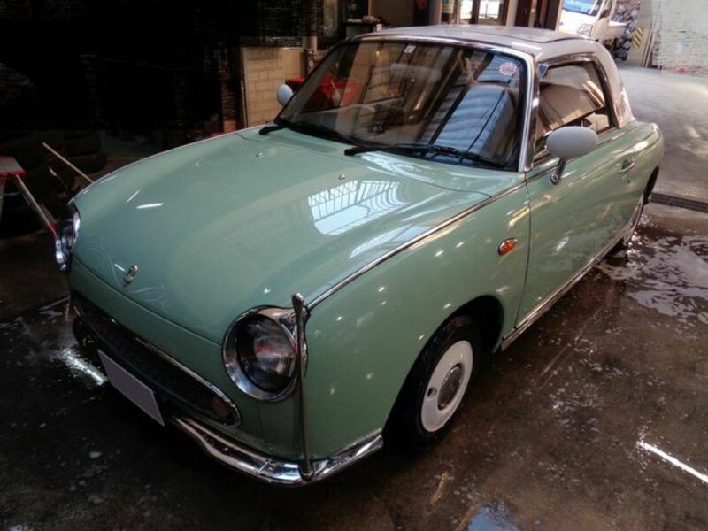 NISSAN　FIGARO