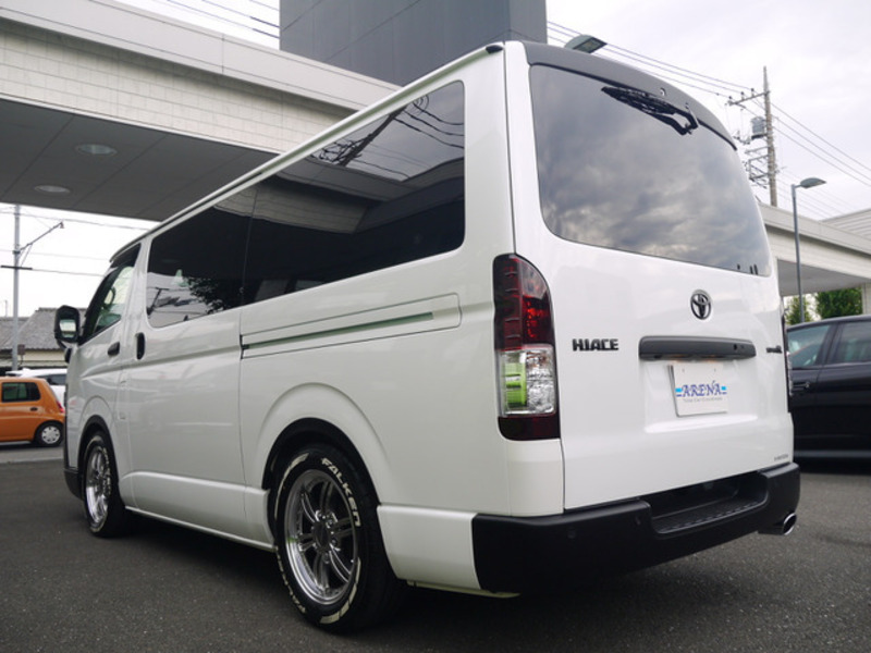 HIACE VAN-1