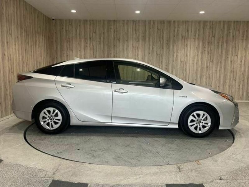 PRIUS-14