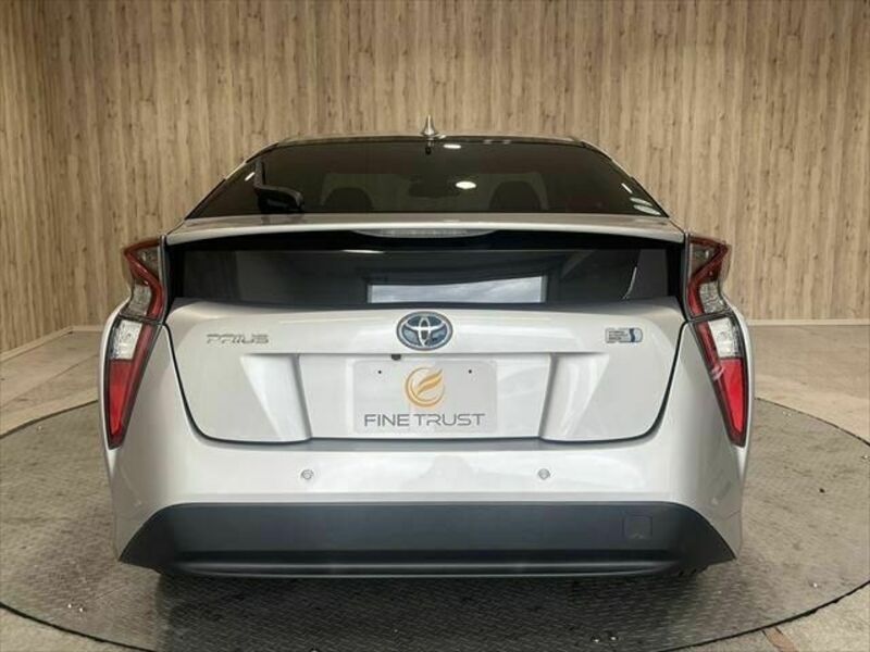 PRIUS-15