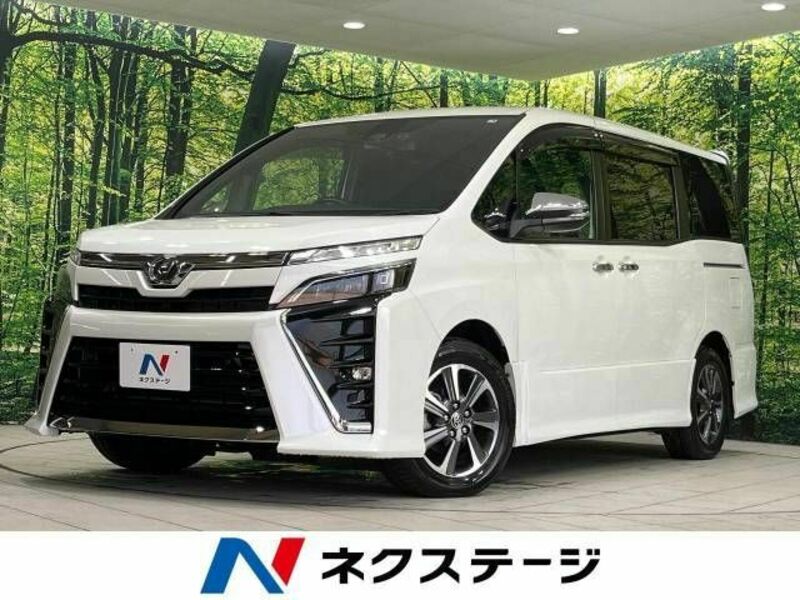 TOYOTA　VOXY