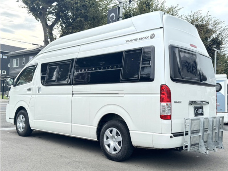 HIACE VAN-12