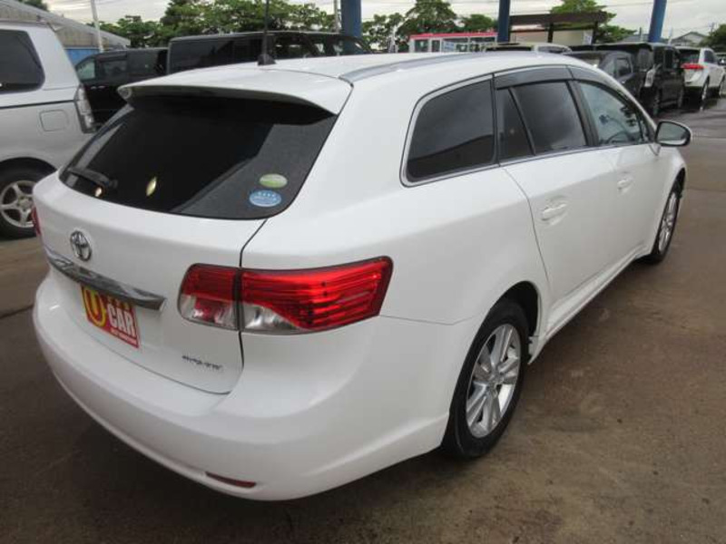 AVENSIS WAGON-6