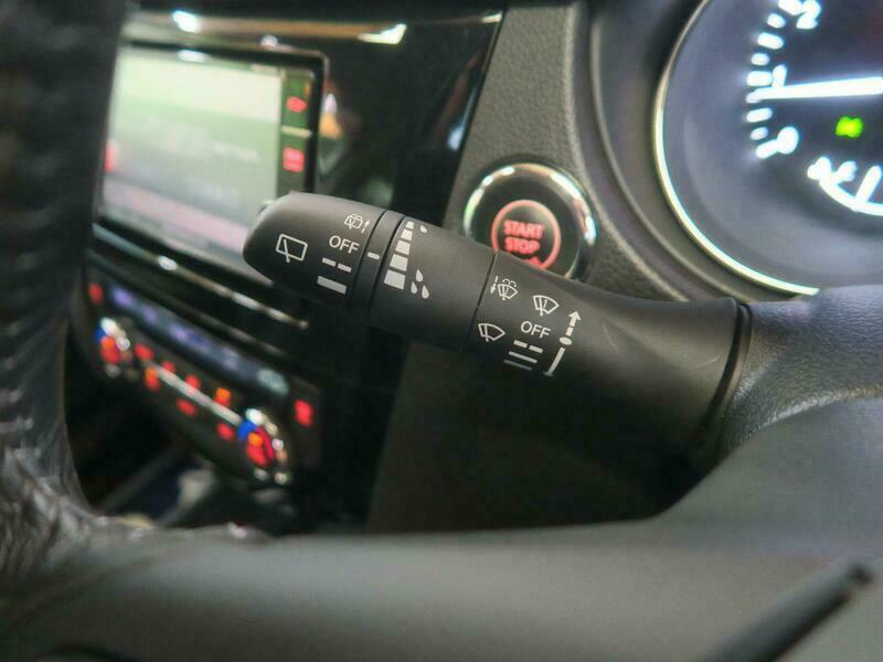 X-TRAIL-1