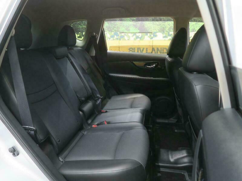 X-TRAIL-57