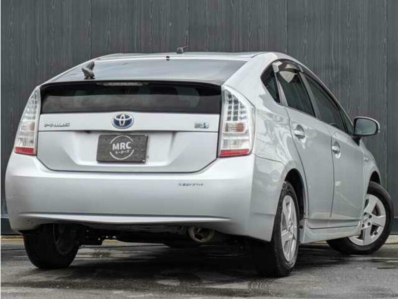 PRIUS-1