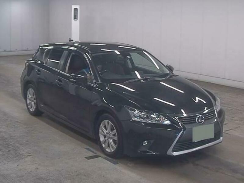 LEXUS　CT