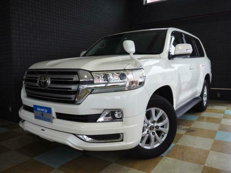 TOYOTA　LAND CRUISER