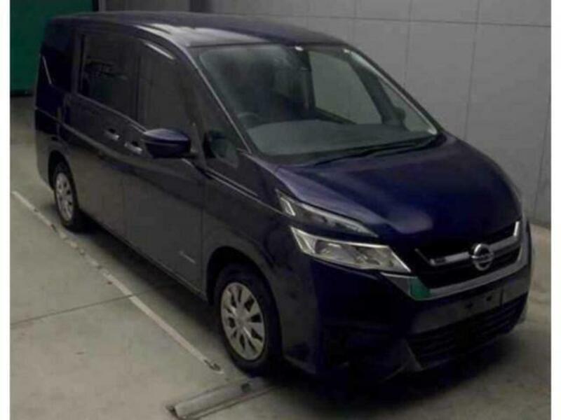 NISSAN　SERENA