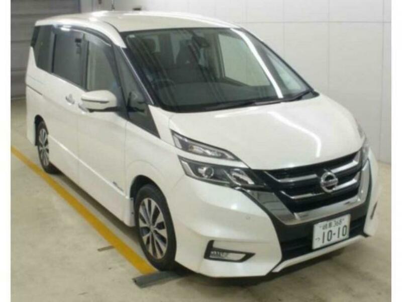 NISSAN　SERENA