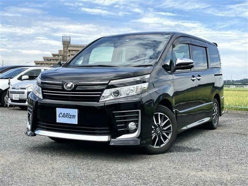 TOYOTA　VOXY