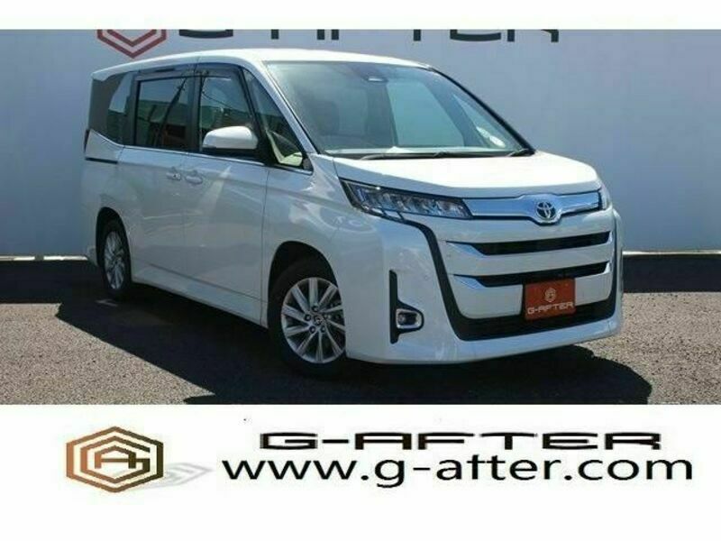 TOYOTA　NOAH