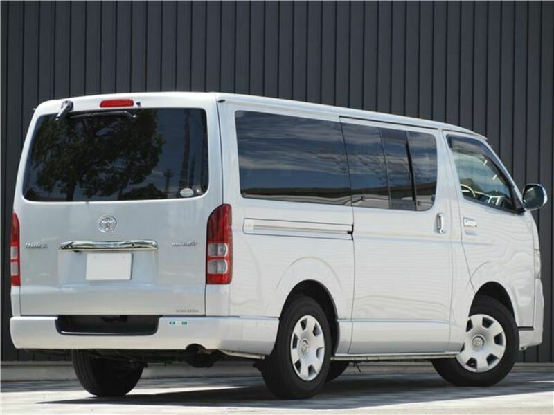 HIACE VAN-8