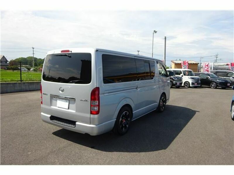 HIACE-7