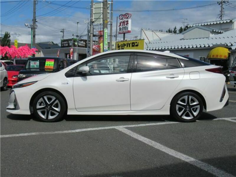 PRIUS PHV-6