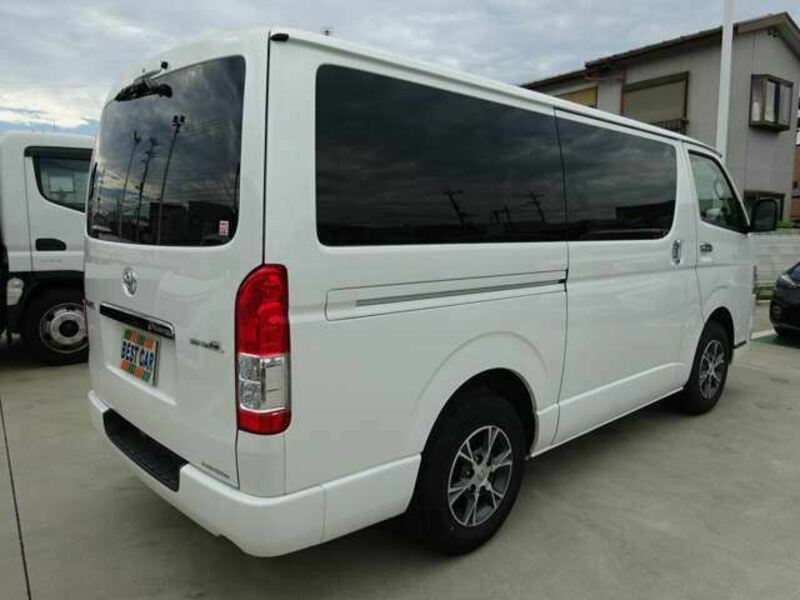 HIACE VAN-6