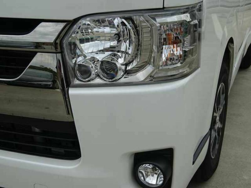 HIACE VAN-8