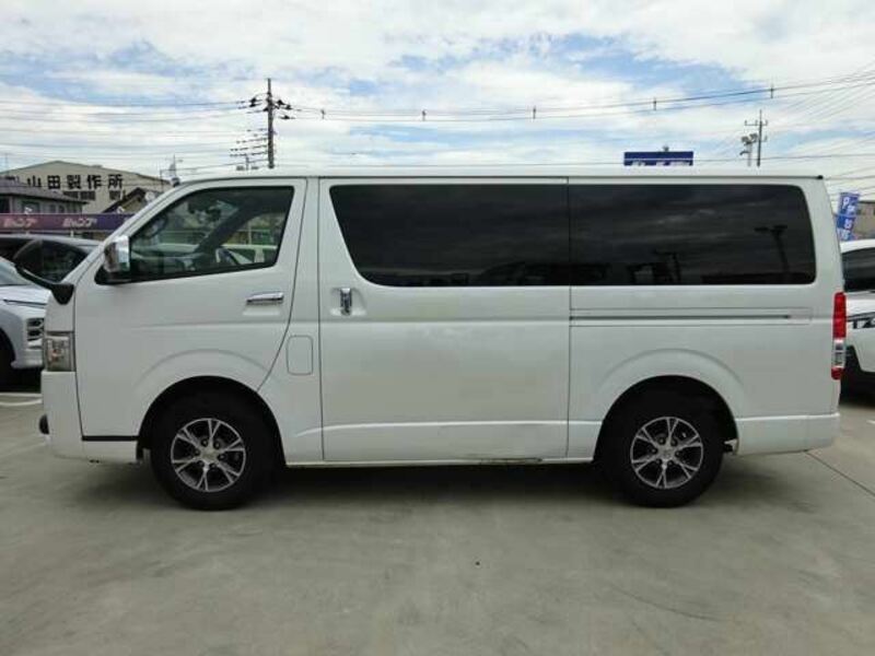 HIACE VAN-10