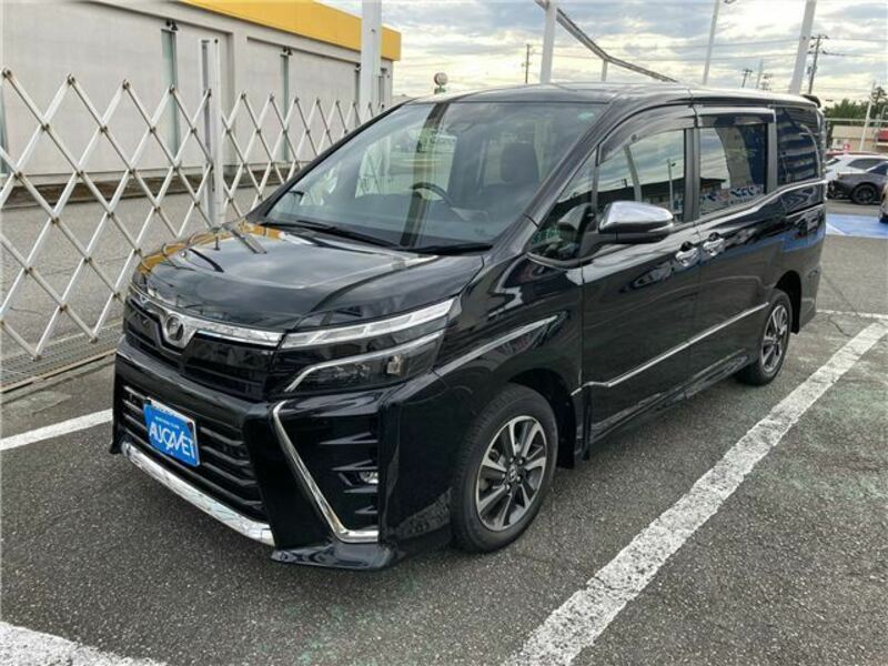 TOYOTA　VOXY