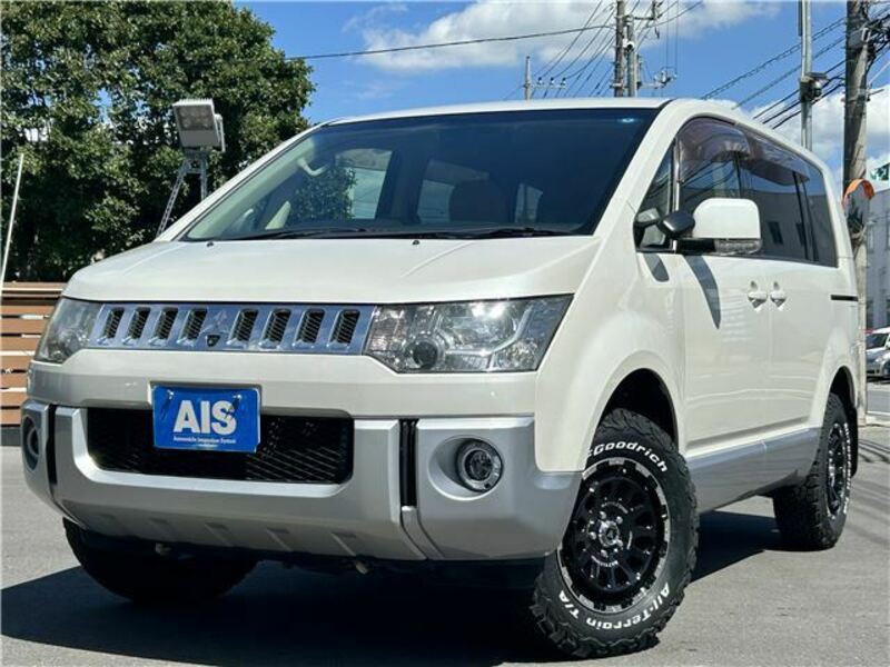 MITSUBISHI　DELICA D5