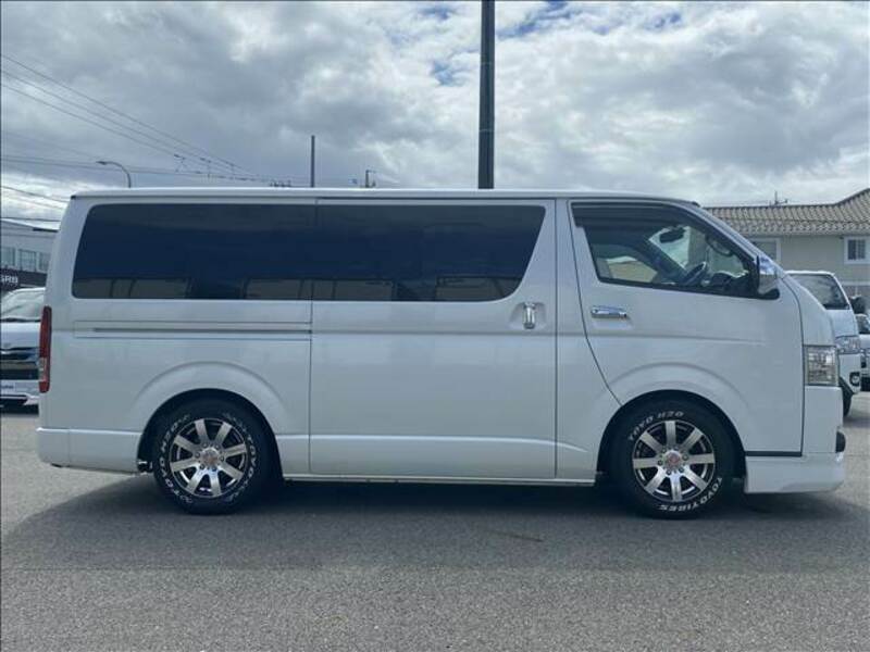 HIACE VAN-12