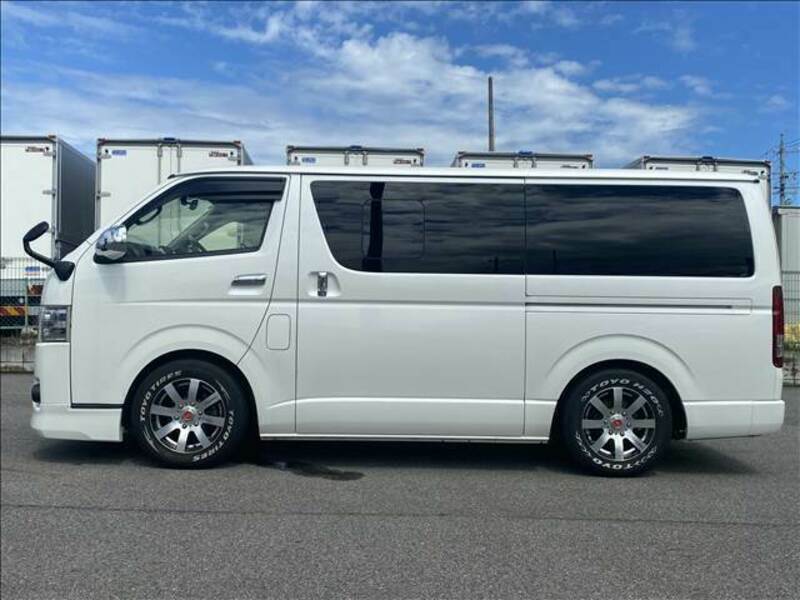 HIACE VAN-13