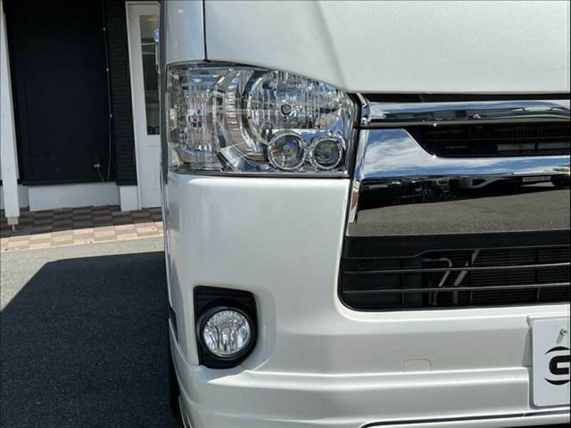 HIACE VAN-9