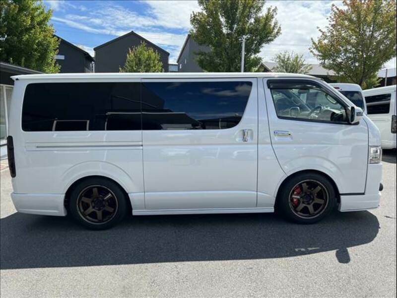 HIACE VAN-12