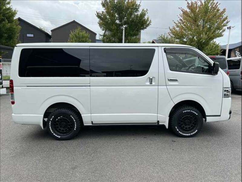 HIACE VAN-12