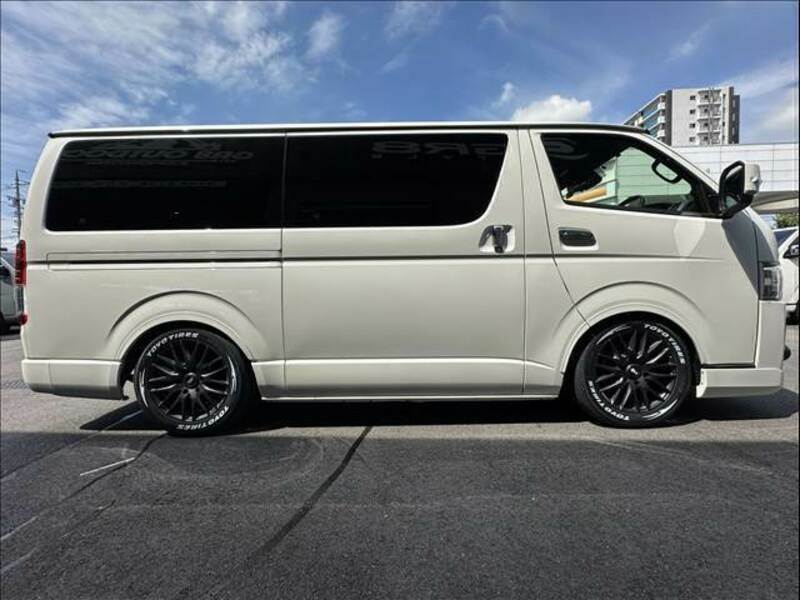 HIACE VAN-12