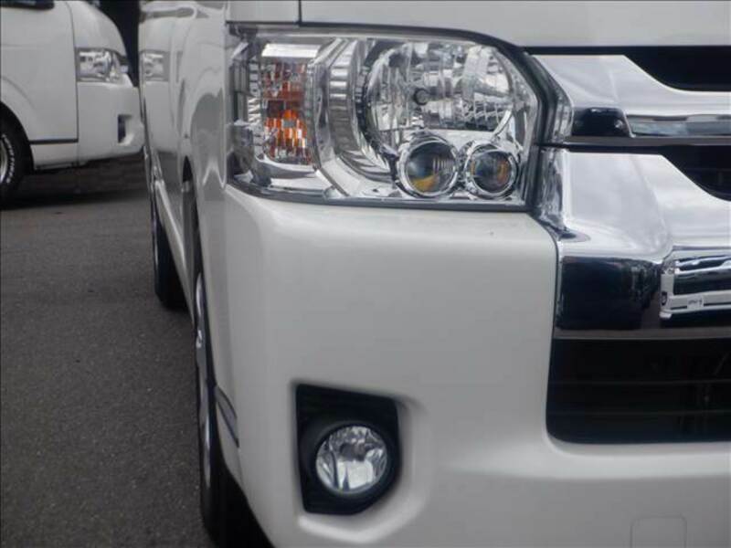 HIACE VAN-9