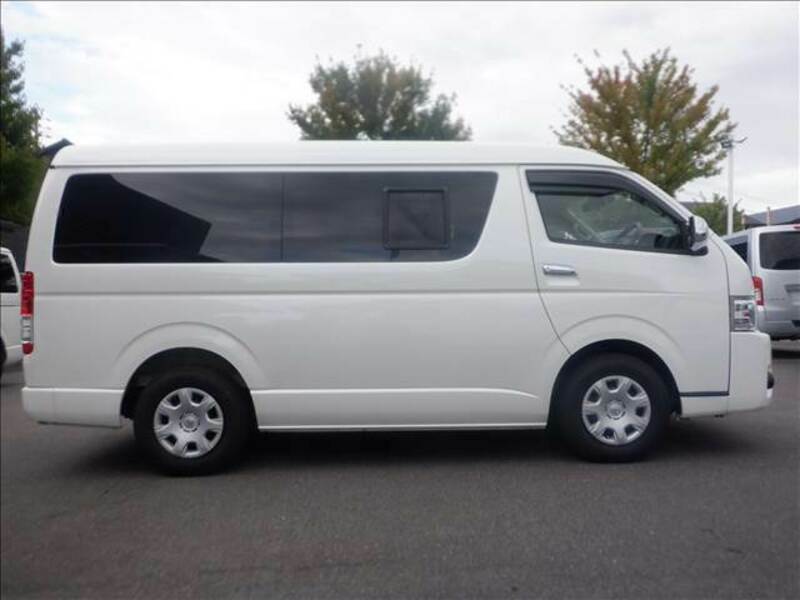 HIACE VAN-12