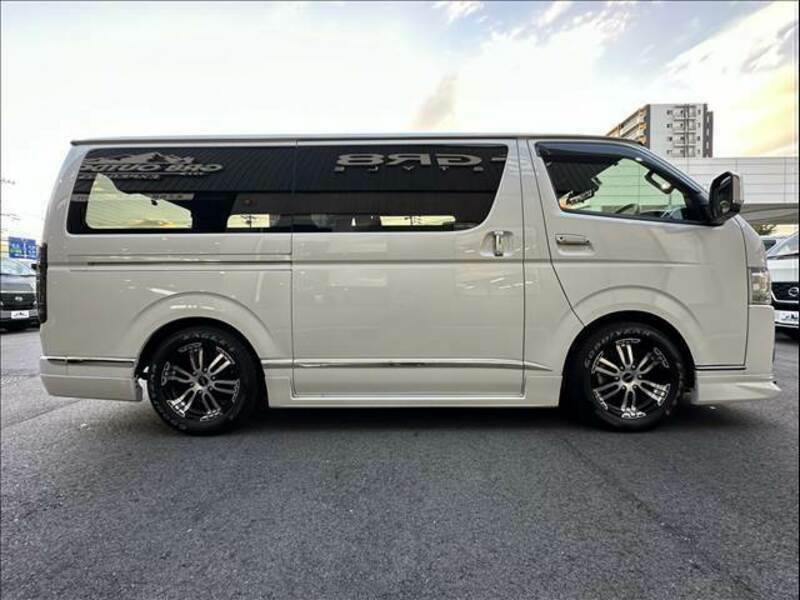 HIACE VAN-12